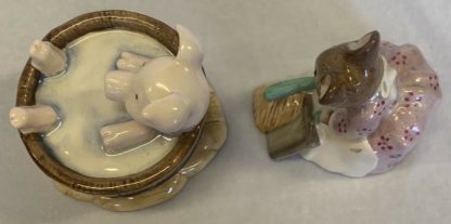 Two Beatrix Potter 'Yock-Yock In The Tub' & 'Hunca Munca Sweeping' By Beswick 5