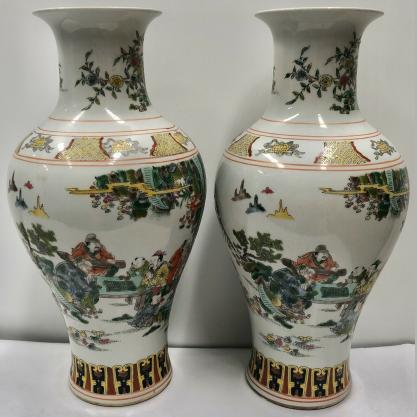 Antique Late 19th Early 20th Century Chinese Famille Rose Decorated Vases 5