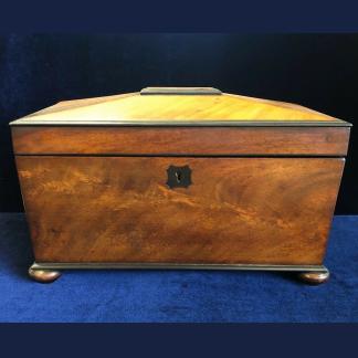 Early 19th Century English Georgian Mahogany Tea Caddy with fitted interior 1