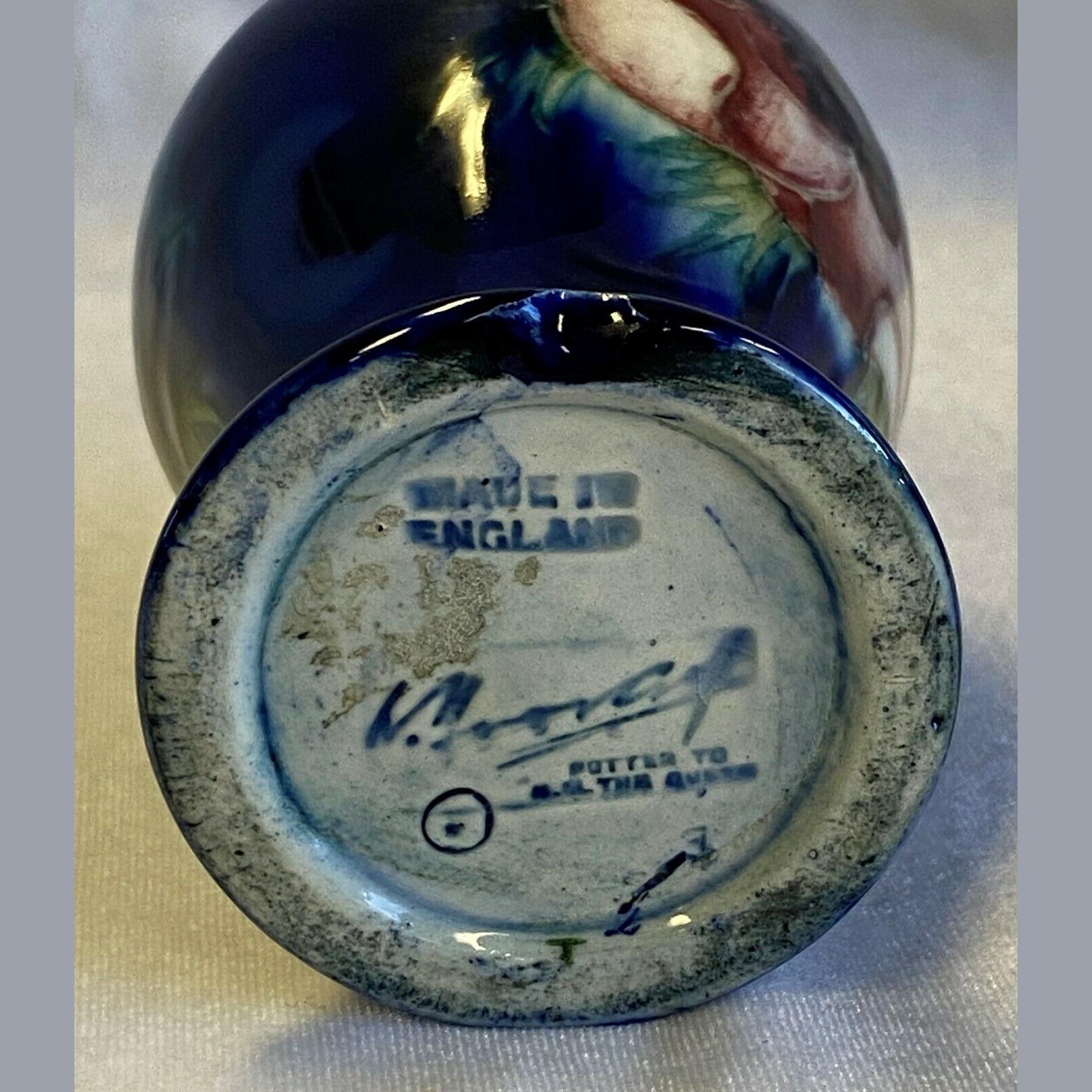 William Moorcroft (England 18721945) Moorcroft Pottery AFC