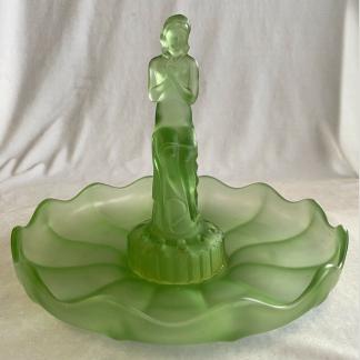 Float Bowl with Lady Centrepiece 1