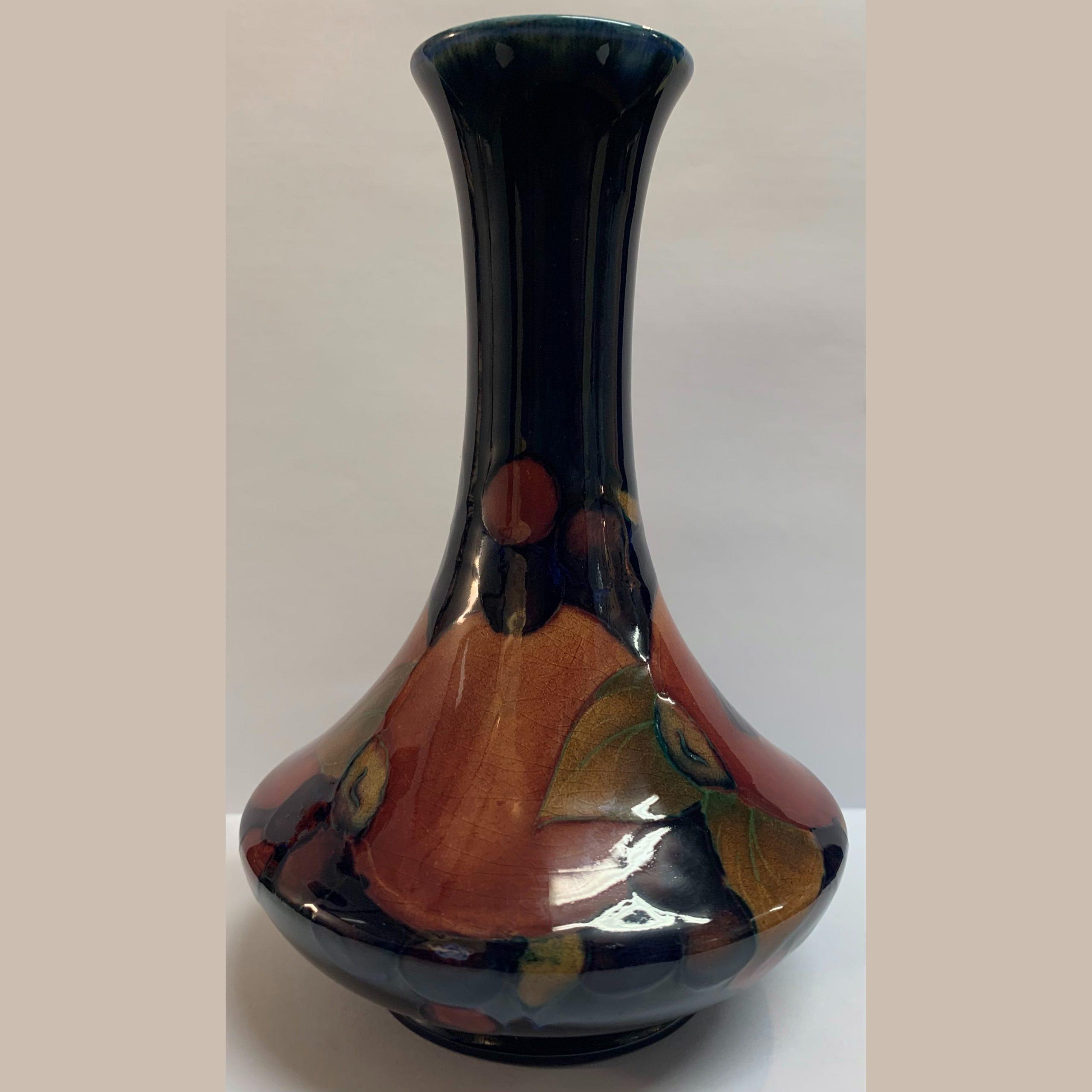 Vintage Pomegranate Pattern Dark Blue Vase By William Moorcroft3